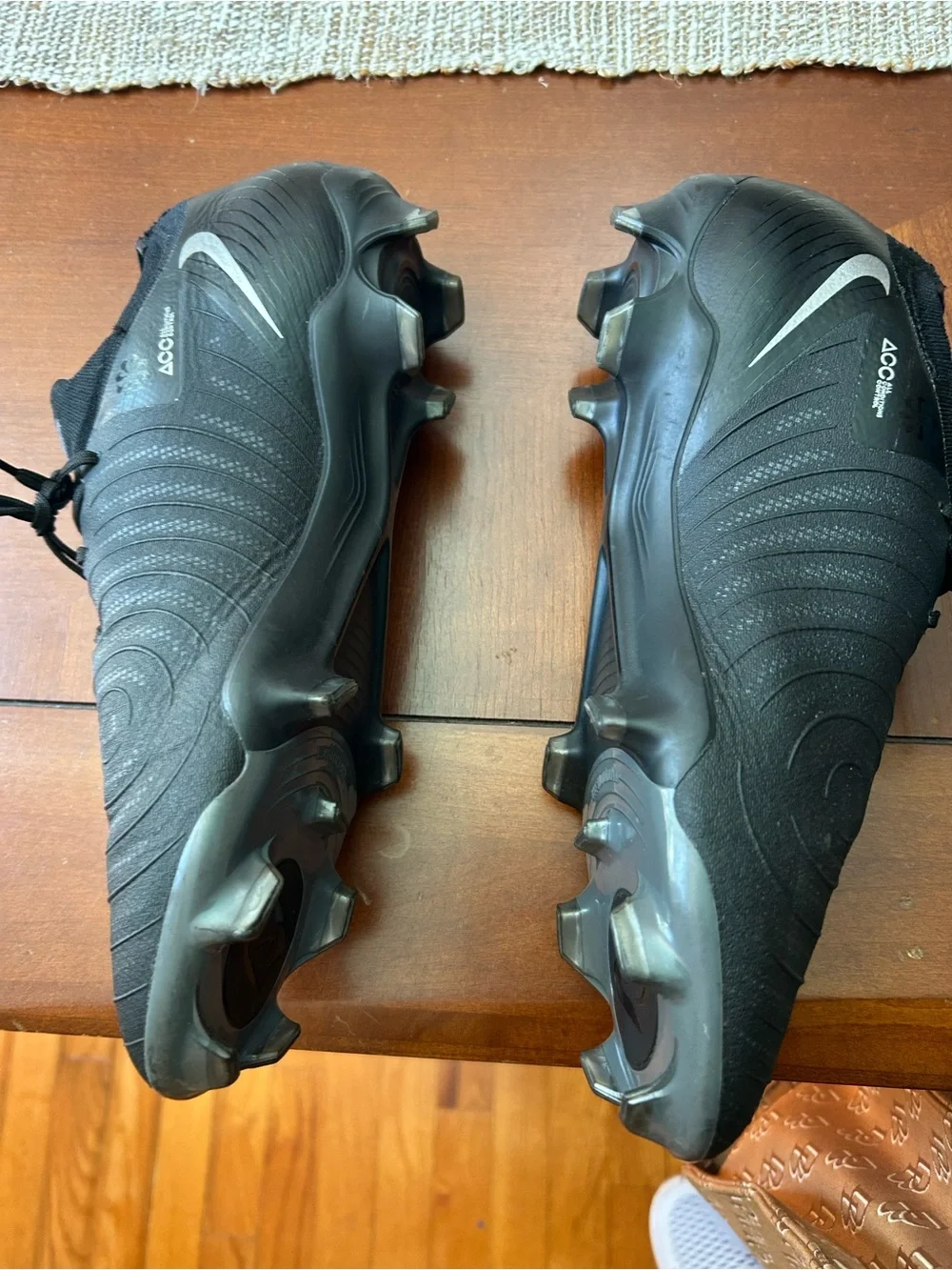 Nike Men’s Phantom Soccer Cleats